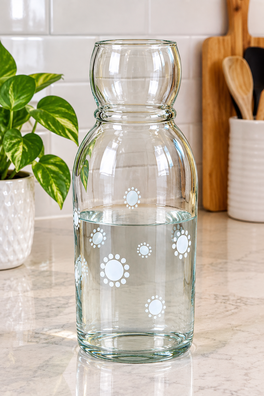 Clear camino vase/caraffe with white floral print